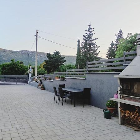 Apartments Nevistic Tribalj  Exterior photo